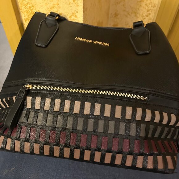 Adrienne Vittadini Black shoulder bag bottom color block design zip front many - Picture 1 of 5